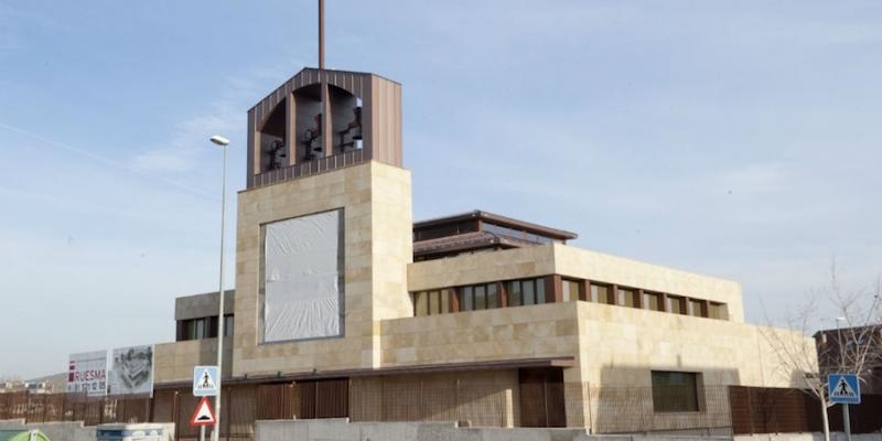 Gil Gonz&aacute;lez preside la toma de posesi&oacute;n del p&aacute;rroco de Villanueva del Pardillo