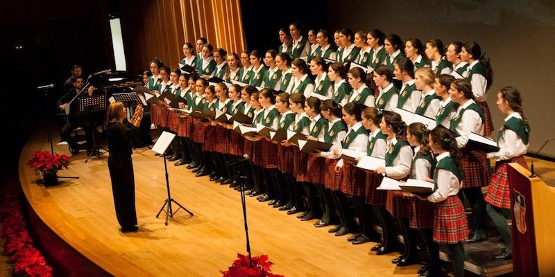 El Coro Entreolivos ofrece una meditaci&oacute;n musical en la bas&iacute;lica de San Miguel