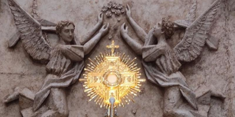 San Manuel Gonz&aacute;lez de San Sebasti&aacute;n de los Reyes celebra el primer aniversario de su adoraci&oacute;n eucar&iacute;stica perpetua