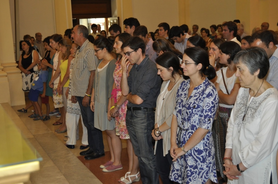 293 j&oacute;venes recibieron la cruz misionera