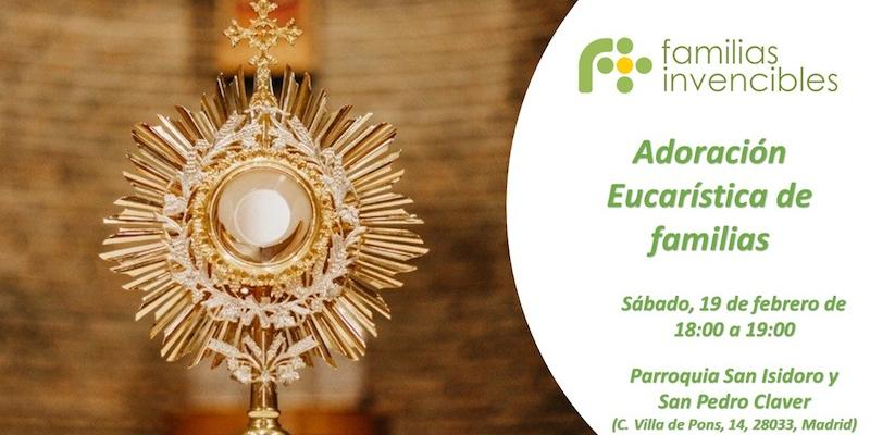 Familias Invencibles organiza en San Isidoro y San Pedro Claver una adoración eucarística de familias