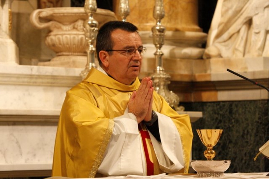 Misa funeral por el padre Juan Carlos Cast&eacute; en San Juan de Ribera
