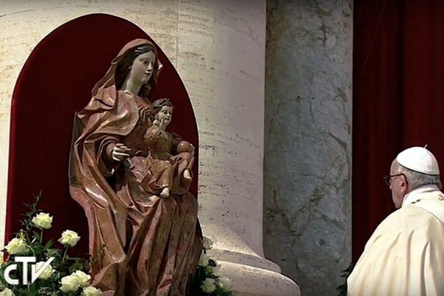 El Santo Padre en el Regina Coeli: &lsquo;Renovar el empe&ntilde;o por un mundo desminado&rsquo;