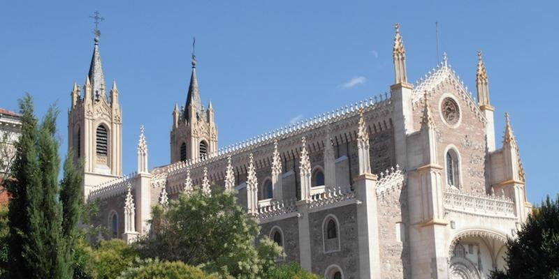 Cruzadas de Santa María emiten sus votos temporales en San Jerónimo el Real en el IV domingo de Adviento