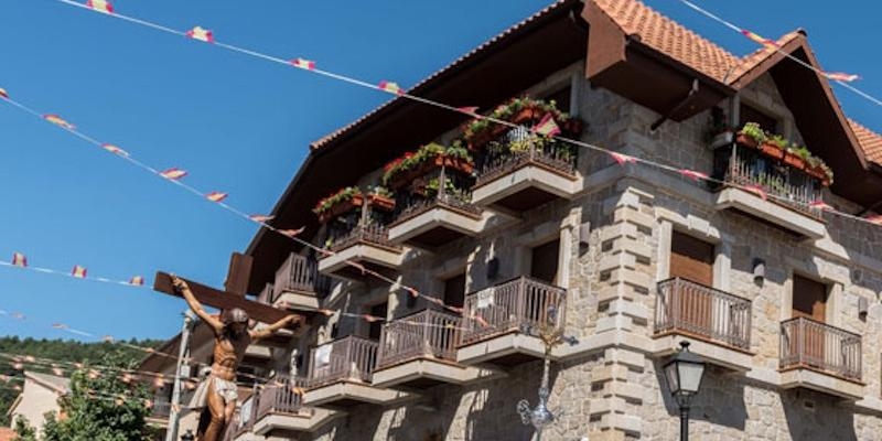 Becerril de la Sierra conmemora al Cristo del Buen Consejo con una Misa solemne