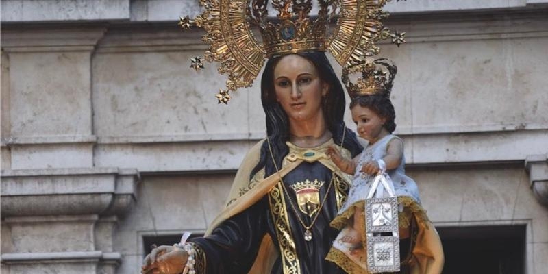 La parroquia San Sebasti&aacute;n M&aacute;rtir honra a la patrona de Carabanchel, Nuestra Se&ntilde;ora del Carmen