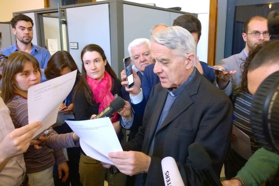 El Santo Padre viaja a Lesbos el s&aacute;bado 16 de abril