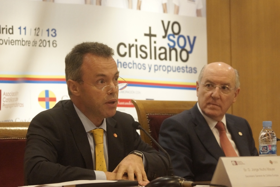 El secretario general de C&aacute;ritas Europa presenta el XVIII Congreso Cat&oacute;licos y Vida P&uacute;blica: 'Yo soy Cristiano'