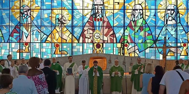 «El Reino de Dios habita en Villaverde», monseñor José Cobo en su última misa de inicio de ministerio pastoral