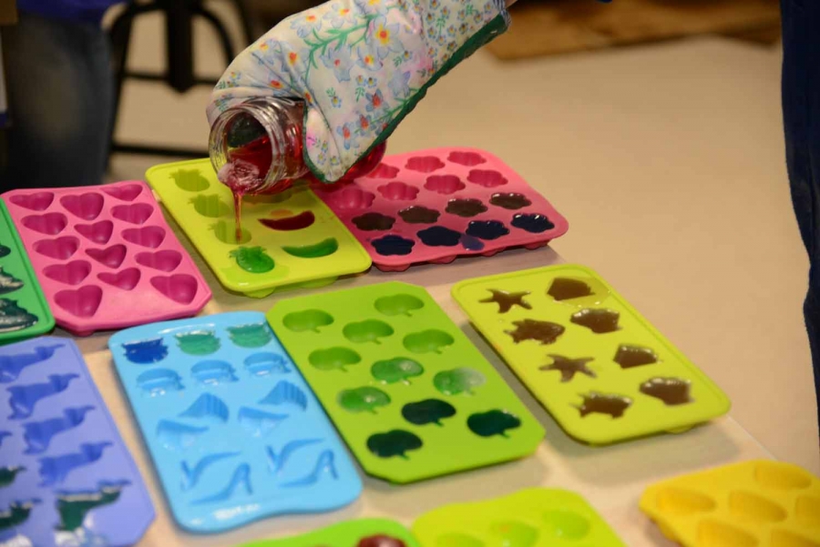 El centro de atenci&oacute;n Nuestra Se&ntilde;ora de Valvanera recibe la visita de antiguos residentes