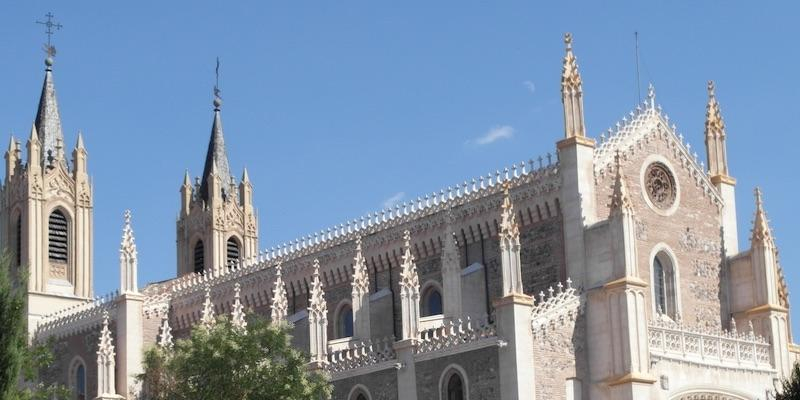 El Coro San Jer&oacute;nimo el Real anima en los Jer&oacute;nimos la Misa del decimotercer domingo del tiempo ordinario