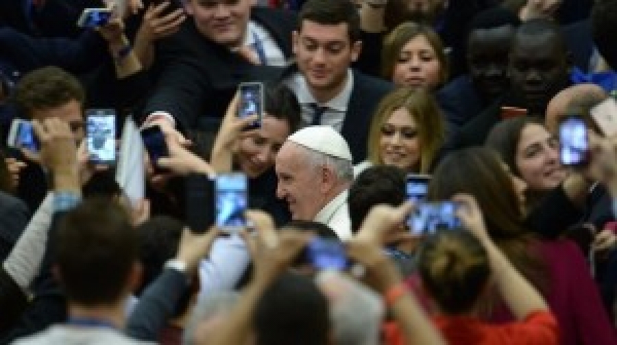 Francisco asegura que la compasi&oacute;n es la verdadera fuerza de la sociedad