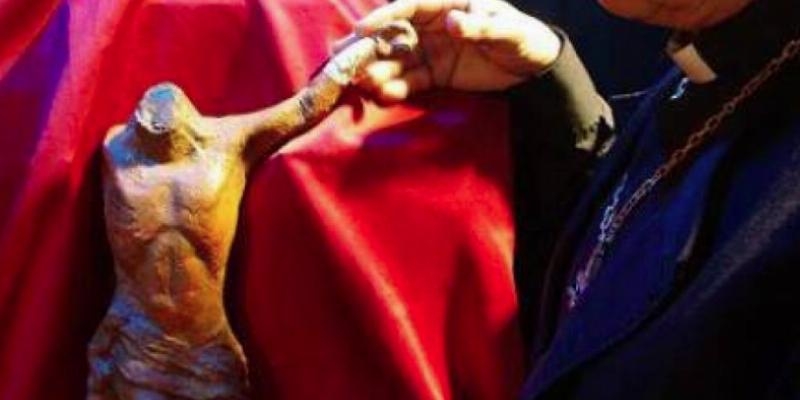 El grupo Más que teatro representa la obra &#039;Mi Cristo roto&#039;