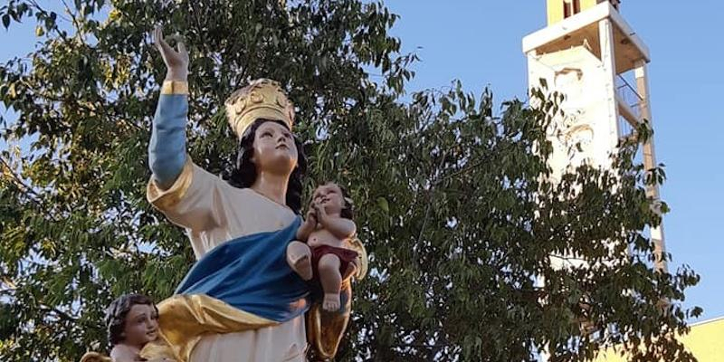 El padre Gabin Seka preside los cultos en honor a la patrona de la Colonia de los &Aacute;ngeles de Pozuelo de Alarc&oacute;n