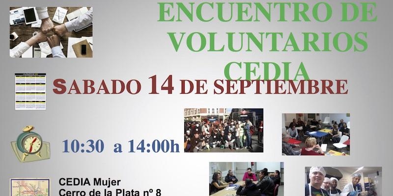 Los voluntarios del centro de atención a personas sin hogar, CEDIA 24 horas, inauguran el curso con un encuentro