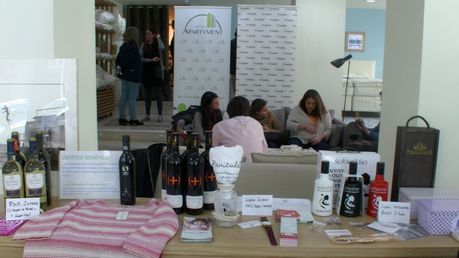 Fundaci&oacute;n Redmadre dona la recaudaci&oacute;n del mercadillo Charity Market a su Asociaci&oacute;n de Madrid para la compra de leche y pa&ntilde;ales