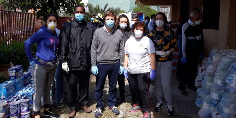 La crisis del coronavirus en San Pedro Regalado: «Nos vienen personas con unos cuadros que se te parte el alma»