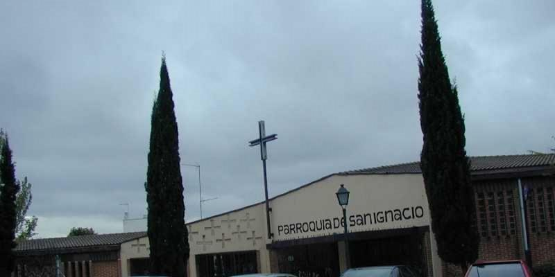 El padre Ángel Camino celebra esta tarde una Eucaristía en San Ignacio de Loyola