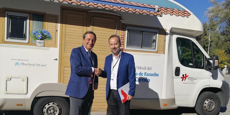 El Centro de Humanizaci&oacute;n de la Salud y la Sociedad Espa&ntilde;ola de Geriatr&iacute;a y Gerontolog&iacute;a firman acuerdo marco de colaboraci&oacute;n