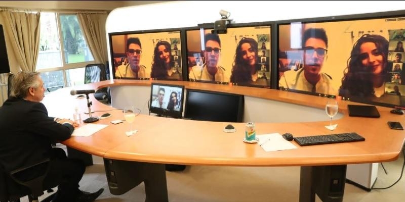 El presidente de Argentina dialoga con los j&oacute;venes en el II Ciberencuentro Mundial contra el coronavirus