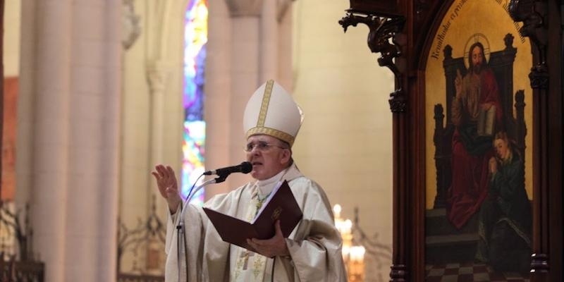 El arzobispo preside en la catedral la Misa de envío de profesores de Religión