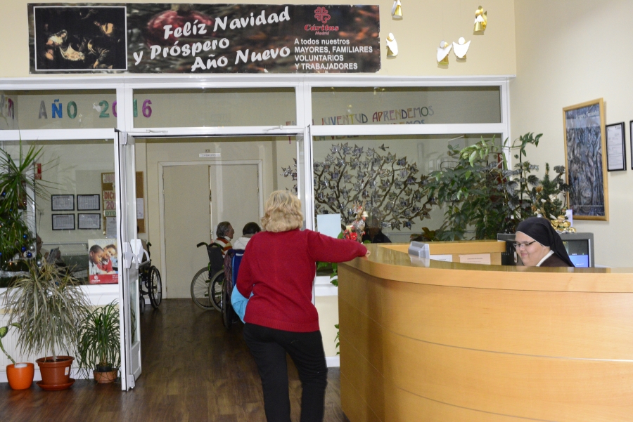 Cena de Nochebuena en la Residencia de Mayores de C&aacute;ritas Madrid