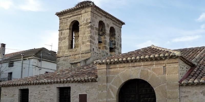 Pi&ntilde;u&eacute;car honra a Nuestra Se&ntilde;ora del Rosario con una Misa solemne