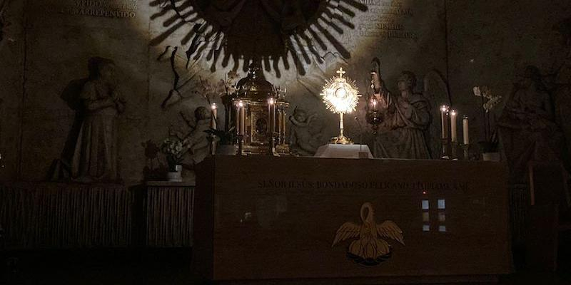 San Manuel González organiza 24 horas de adoración al Santísimo con motivo del Corpus Christi
