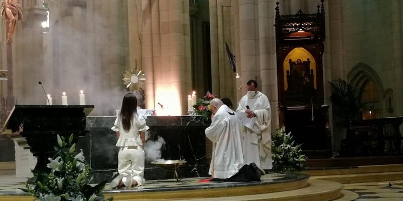 El cardenal Osoro invita a los j&oacute;venes a participar el viernes en la catedral en la primera vigilia de este curso pastoral