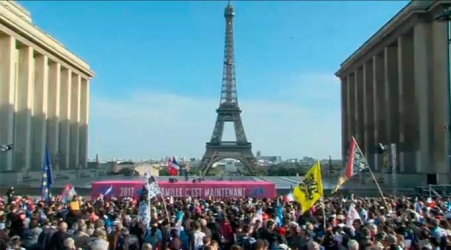 200 mil marchan en Par&iacute;s en defensa del matrimonio formado por hombre y mujer