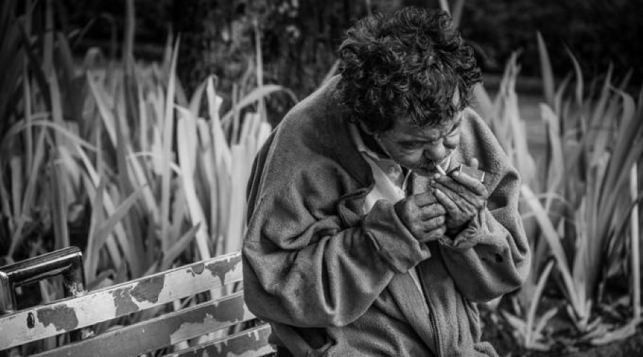 Obispo ofrece tres consejos para salir de la esclavitud de las adicciones