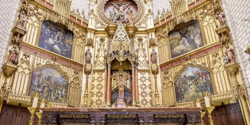 Santa Cruz de Atocha presenta el Lignum Crucis para la veneración popular en su fiesta patronal