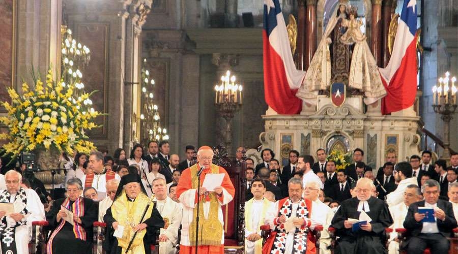 Superemos el laicismo agresivo, exhorta cardenal chileno en Te Deum por fiestas patrias