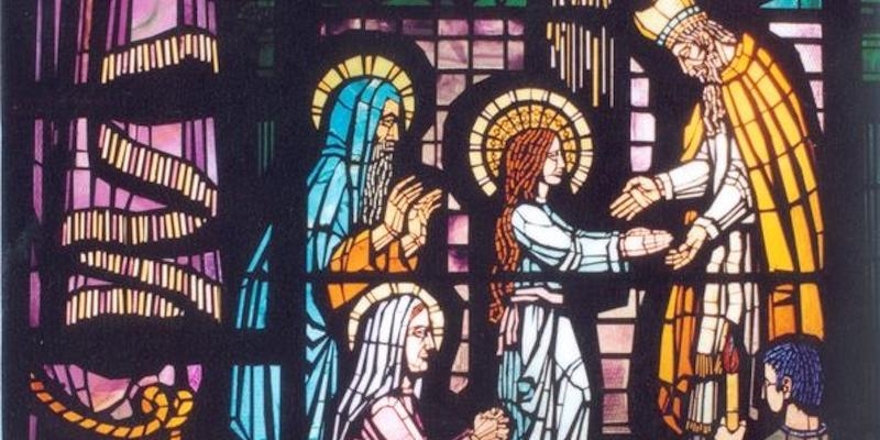 Monse&ntilde;or Mart&iacute;nez Camino administra el sacramento de la Confirmaci&oacute;n en La Presentaci&oacute;n de Nuestra Se&ntilde;ora