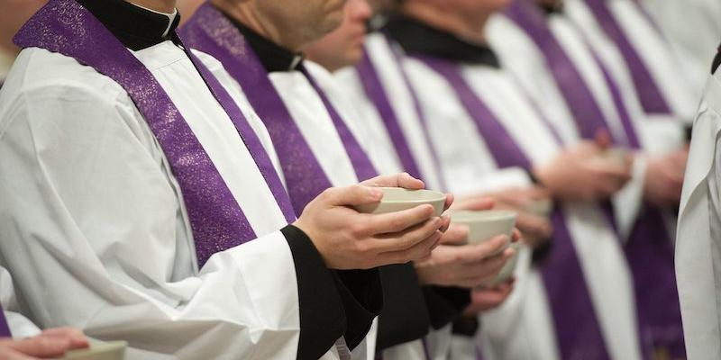 El Centro Mari&aacute;polis organiza un encuentro de formaci&oacute;n virtual sobre el acompa&ntilde;amiento en el ministerio sacerdotal