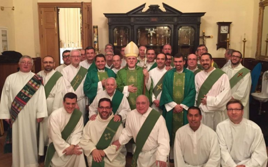 &iquest;Te has planteado ser di&aacute;cono?