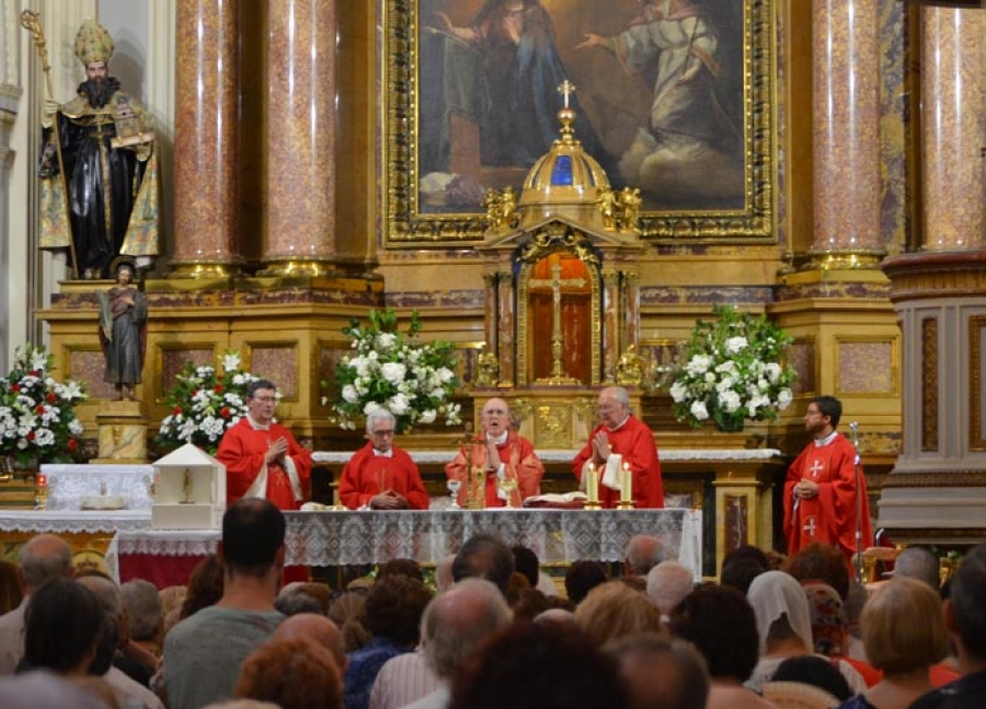 Monse&ntilde;or Osoro pide seguir el ejemplo de san Pantale&oacute;n y "dar a conocer la vida del Se&ntilde;or"