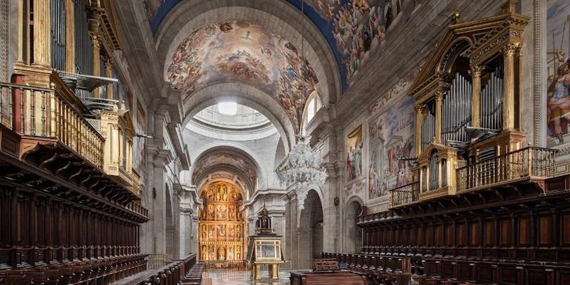 La bas&iacute;lica del Real monasterio de San Lorenzo de El Escorial honra a san Lorenzo con una Misa concelebrada