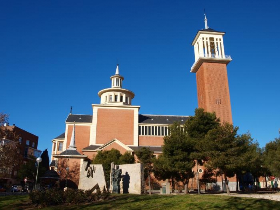 Avelino Revilla, vicario general de la di&oacute;cesis, inaugura la Cuaresma en la parroquia de Santa Gema