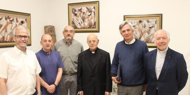 Monse&ntilde;or Ricardo Bl&aacute;zquez toma juramento al nuevo director general del IEME