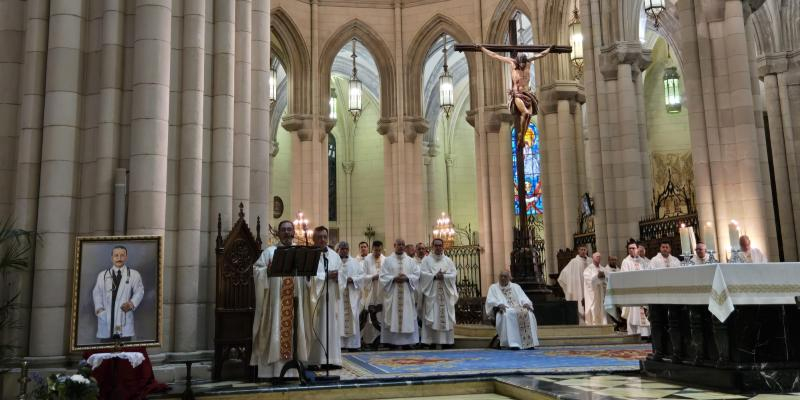 La Iglesia de Madrid se une al pueblo venezolano para dar gracias por los nuevos santos José Gregorio Hernández y Carmen Rendiles: «Nos recuerdan que la santidad no es un privilegio de unos pocos, sino un camino abierto a todos los creyentes»