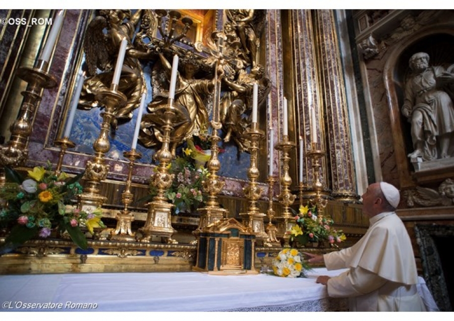 &laquo;Tres veces todos juntos: &ldquo;&iexcl;Santa Madre de Dios&rdquo;&raquo;, pidi&oacute; el Papa