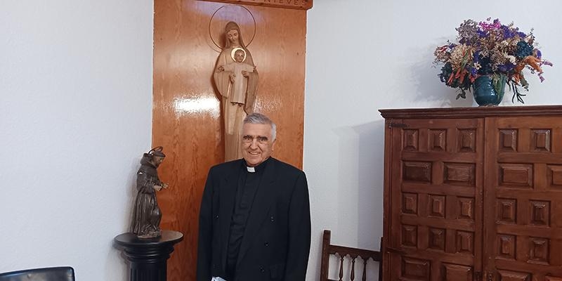 La parroquia Nuestra Se&ntilde;ora de las Nieves comienza una nueva andadura tras la despedida de Jos&eacute; Trujillo: &laquo;M&aacute;s all&aacute; del tiempo y la distancia, nos unir&aacute; siempre el amor a la Madre&raquo;