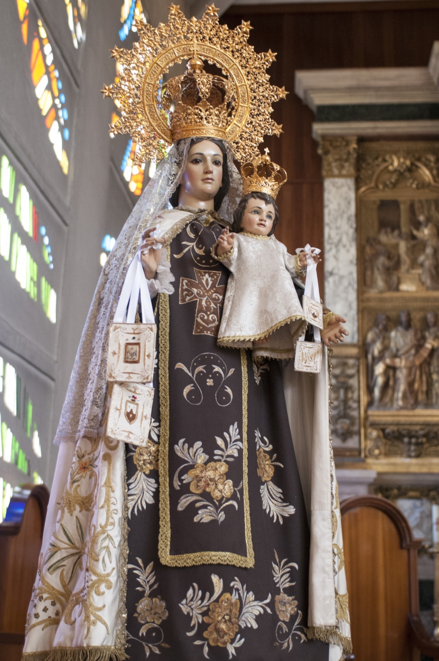 Homenaje en Nuestra Señora del Carmen de Pozuelo a los que celebren su onomástica el día de la patrona