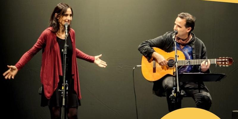 Luis Guitarra y Carmen Sara interpretan 'Relatos y canciones para despertar el alma' en San Miguel Arc&aacute;ngel de Las Rozas