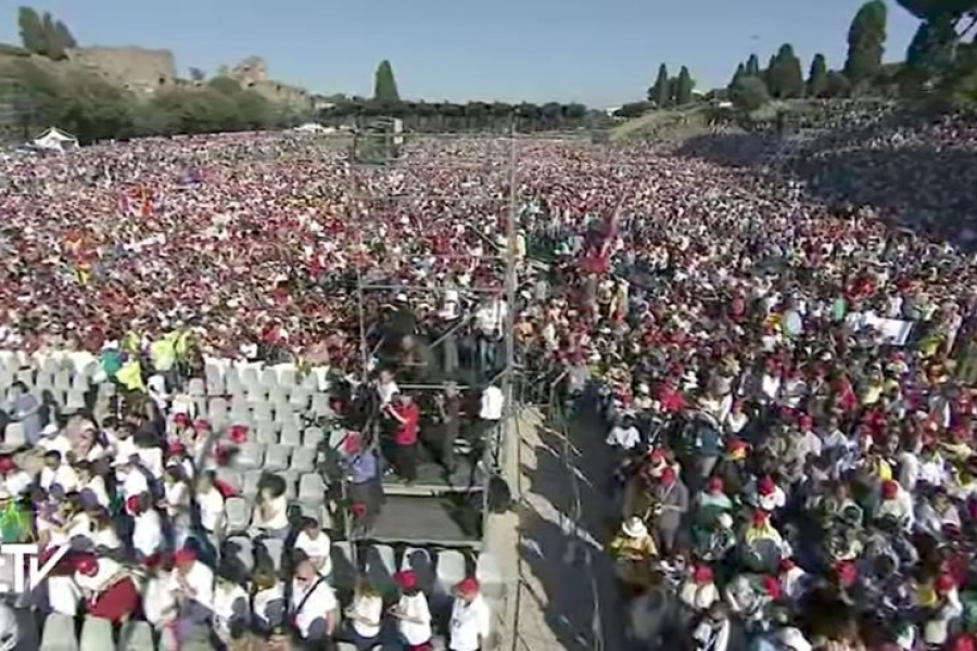 Vigilia de Pentecost&eacute;s con el Papa: 50 a&ntilde;os de Renovaci&oacute;n carism&aacute;tica cat&oacute;lica