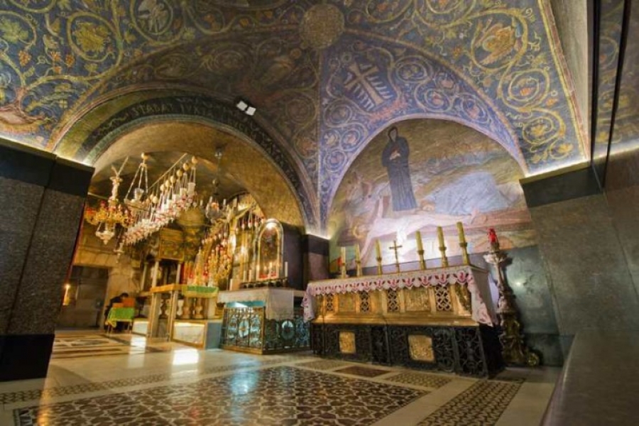 La capilla de la Crucifixi&oacute;n en el Santo Sepulcro recupera su esplendor