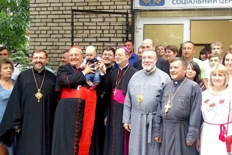 Cardenal Sandri concluye la visita a Ucrania, querida por el Papa