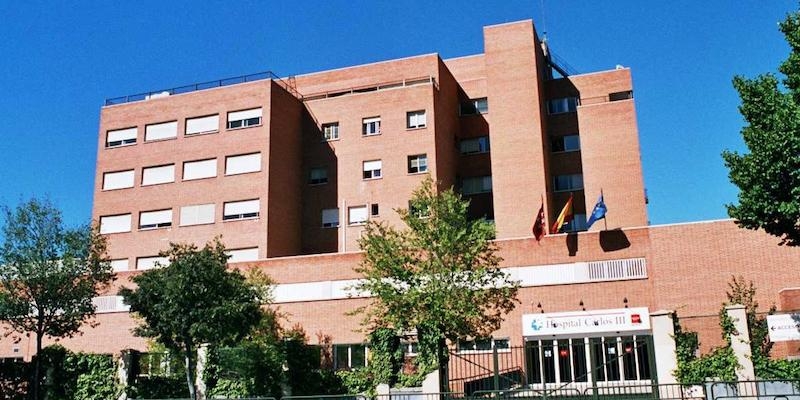 Monseñor Juan Antonio Martínez Camino, SJ, visita el Hospital Carlos III