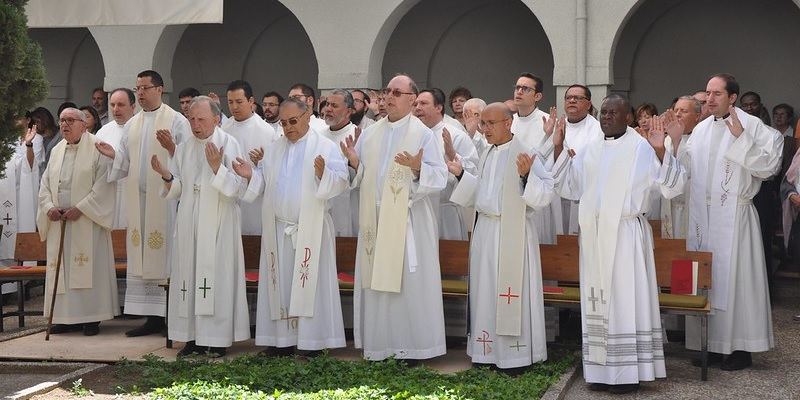 El monasterio de las Hermanas Oblatas acoge la fiesta de Jesucristo, Sumo y Eterno Sacerdote